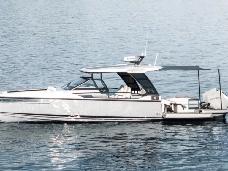 Bareboat Rental Motorboat Saxdor with a boat licence