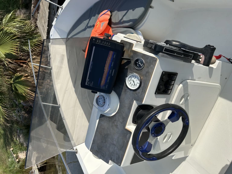 Salpa Salpa Soleil 23 charter bareboat or captained in  Sète