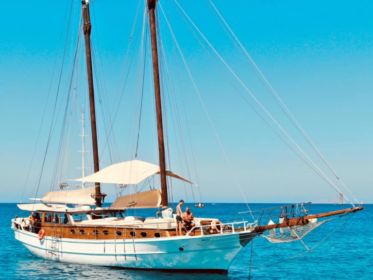 Sailboat for rent Marina Formentera at the best price