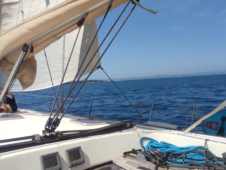 Dufour Dufour 485 Grand Large in Port de Hyères (St Pierre) on SamBoat