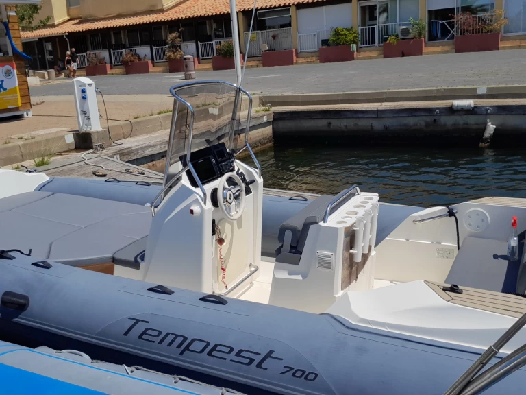 RIB rental with or without captain Capelli Gruissan