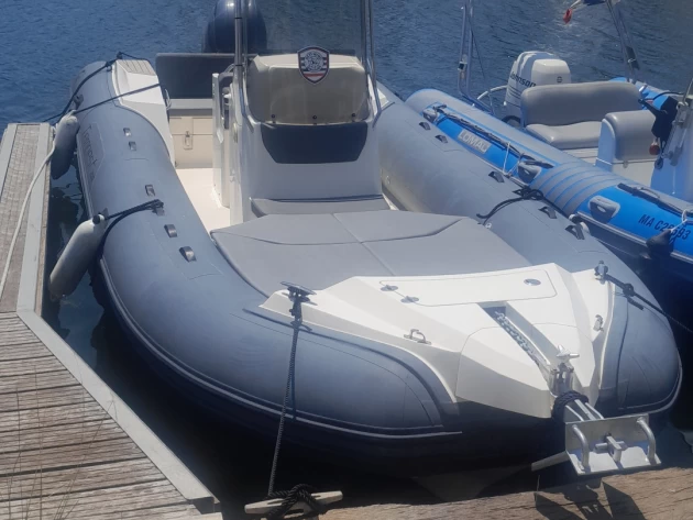 RIB rental with or without captain Capelli Gruissan