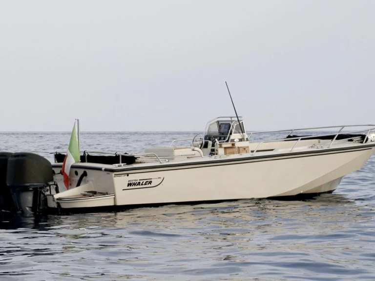 Motorboat rental in Taormina - Boston Whaler Boston Whaler 27 Outrage