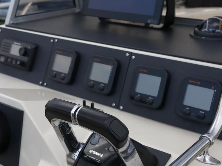 Boat rental Boston Whaler Boston Whaler 27 Outrage in Taormina on Samboat