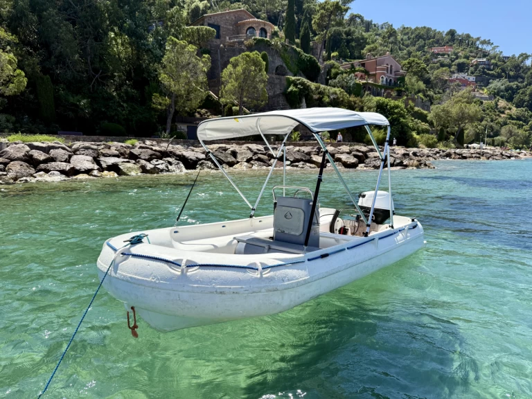 Motorboat rental with or without captain Fun Yak Théoule-sur-Mer