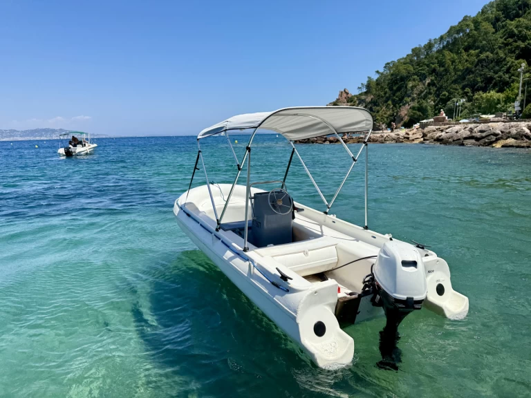 Bareboat Rental Motorboat Fun Yak with a boat licence