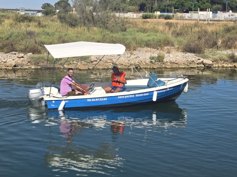 Motorboat rental with or without captain NAVALPLASTICA Carnon-Plage