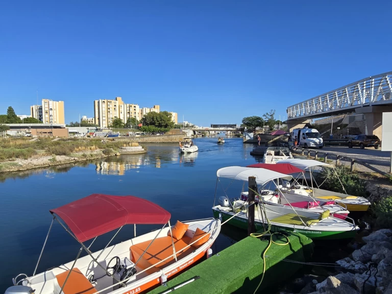 Bareboat Rental Motorboat NAVALPLASTICA with a boat licence