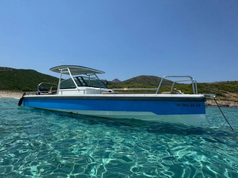 Motorboat for rent Can Picafort at the best price