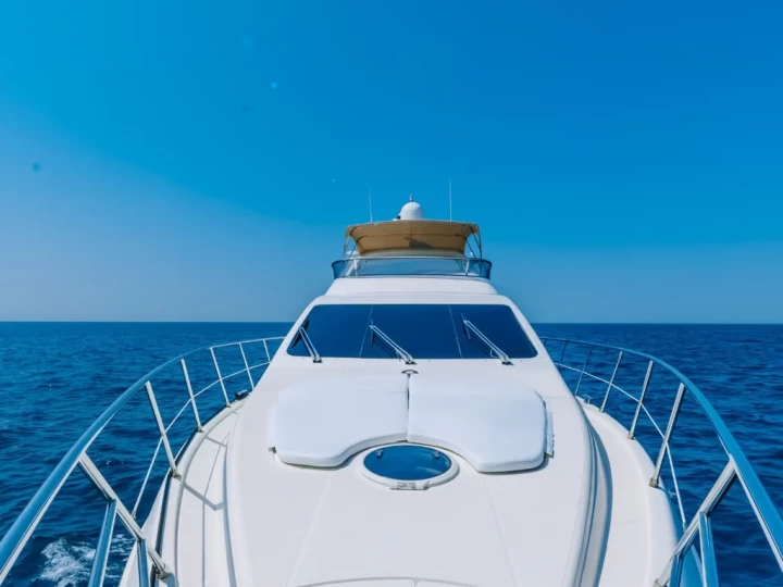 Motorboat rental in Antibes - Azimut Azimut 55 Fly