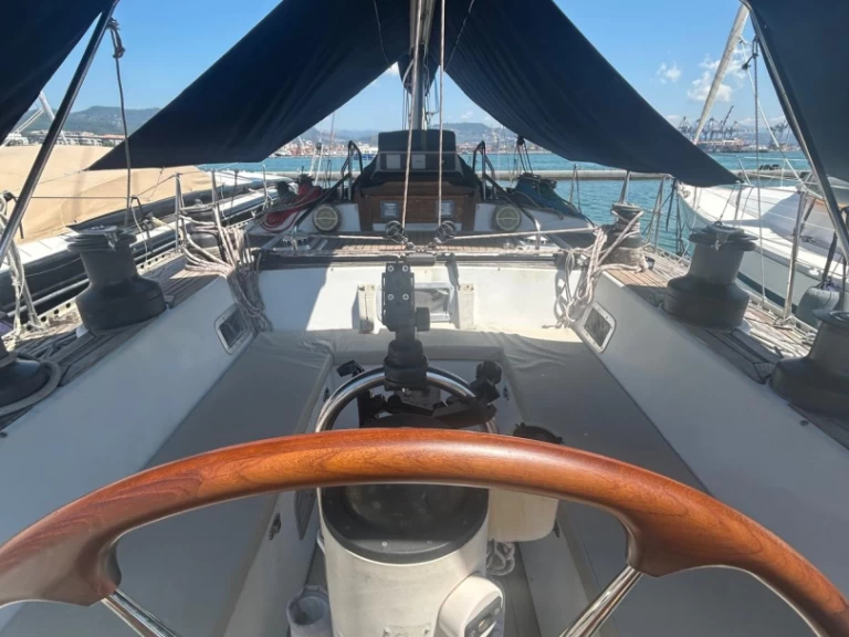 Bareboat Rental Sailboat Canados with a boat licence