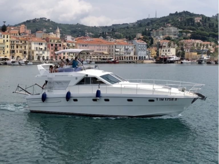 Boat rental Raffaelli Storm in San Lorenzo al Mare on Samboat