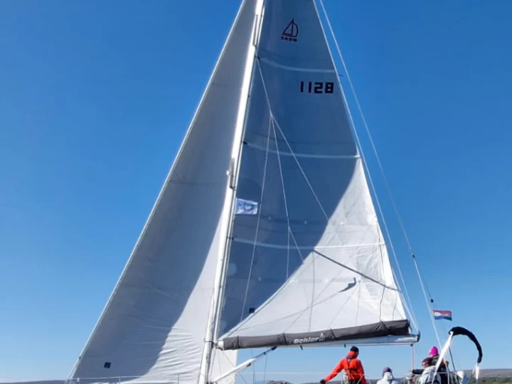 Bareboat Rental Sailboat Dehler with a boat licence