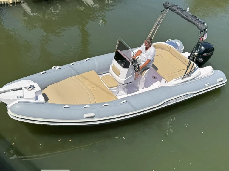 Bareboat Rental RIB Predator with a boat licence