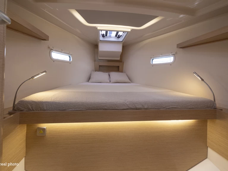 Bareboat Rental Sailboat Hanse with a boat licence