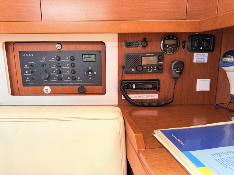 Sailboat for rent Sukošan at the best price