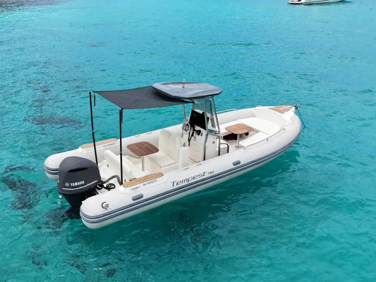 Yacht charter Port Saint Florent cheap Tempest 750 Luxe