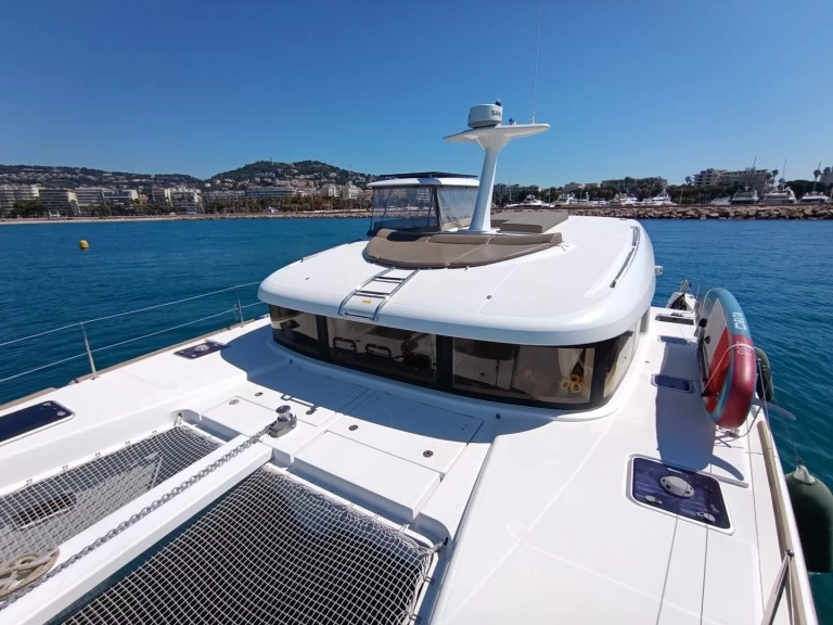 Boat rental Lagoon Lagoon 40 in Cannes on Samboat