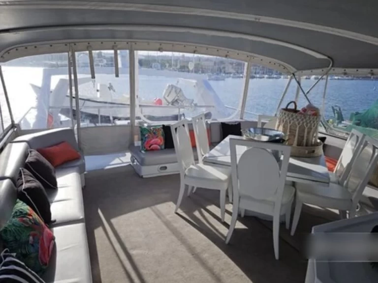 Luxury Yacht rental with or without captain Custom Long Beach