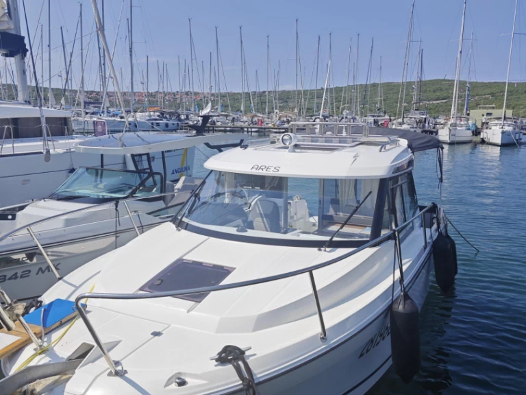 Yacht charter Punat cheap Merry Fisher 795 Series2