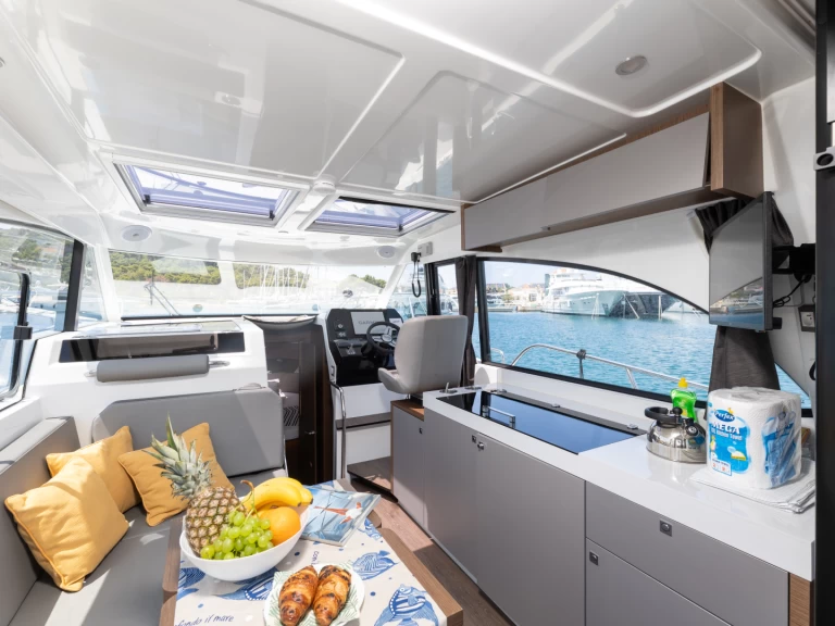 Boat rental Bénéteau Antares 11 OB in Rogoznica on Samboat