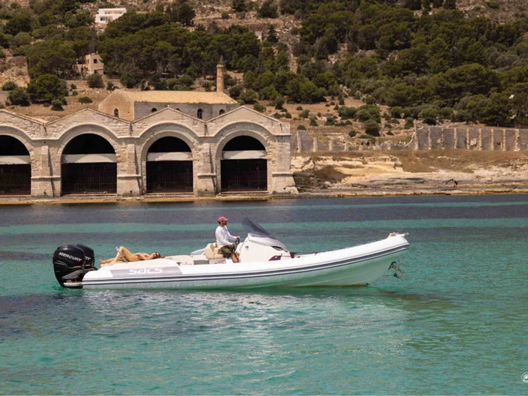 RIB rental in Marsala - Sacs Strider 9