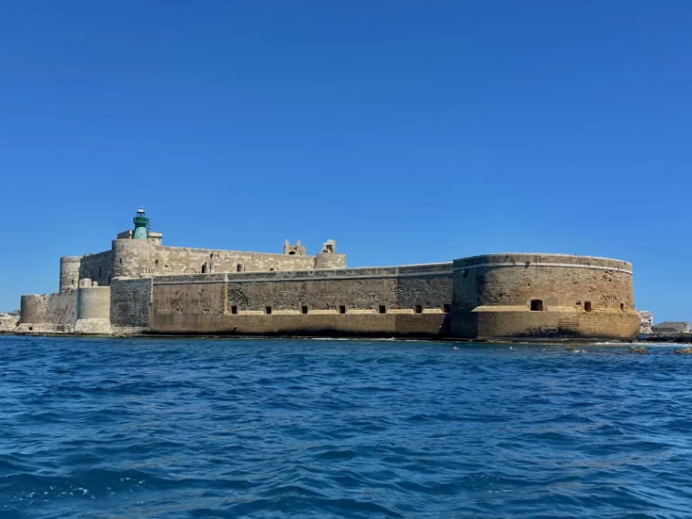 Yacht charter Siracusa cheap Open 510