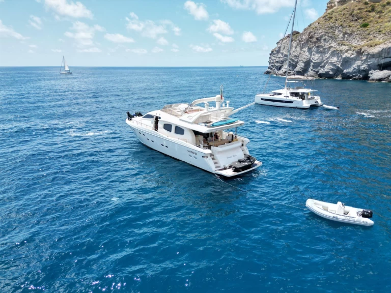 Yacht charter Sorrento cheap Techenma 65 Fly