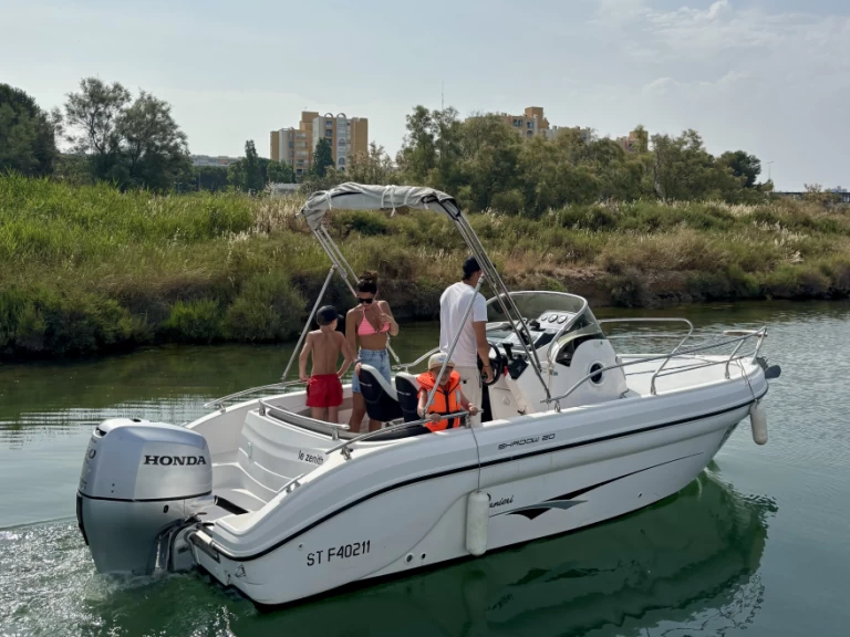 Boat rental Ranieri Shadow 20 in Carnon-Plage on Samboat