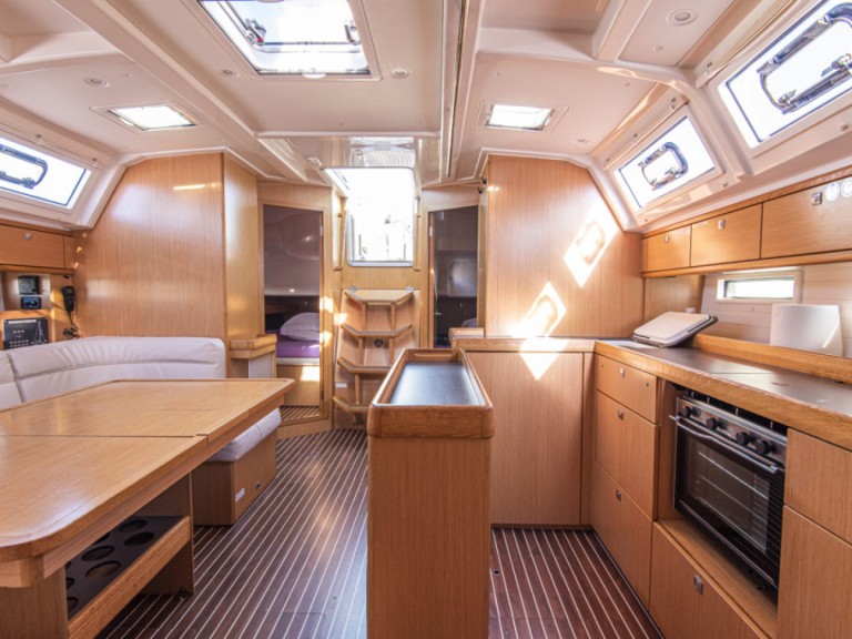 Bavaria Cruiser 46 in San Vincenzo on SamBoat