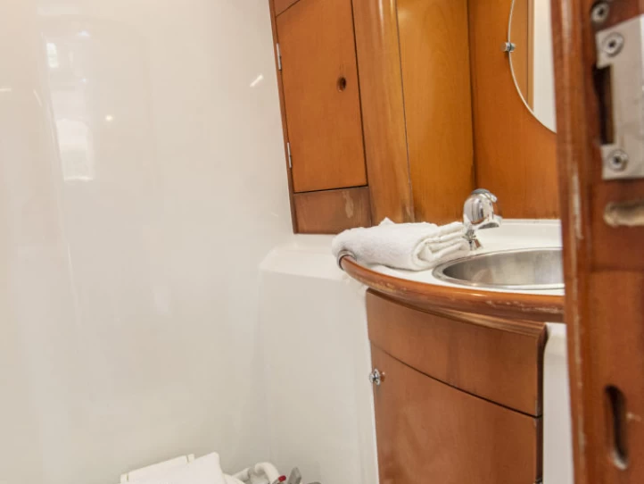 Yacht charter San Vincenzo cheap First 40.7