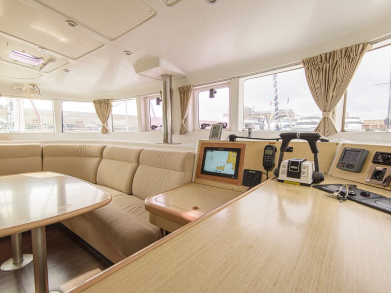 Lagoon Lagoon 440 in San Vincenzo on SamBoat