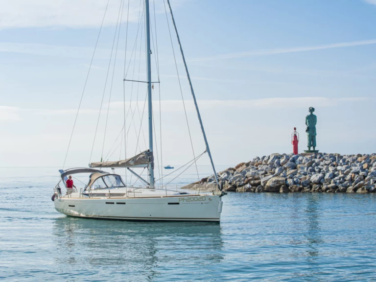 Sailboat rental in San Vincenzo - Jeanneau Sun Odyssey 449