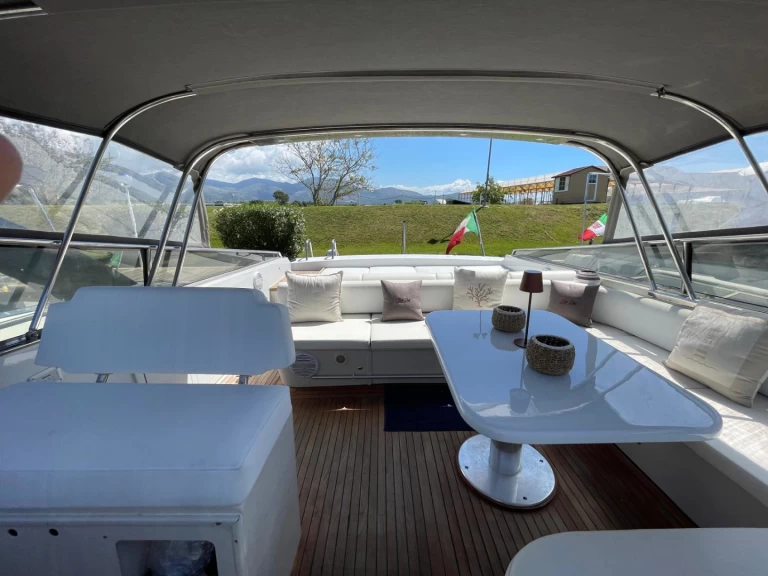 Boat rental  Motorboat in Porto Cervo on Samboat