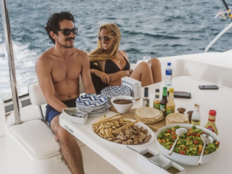 Rent a Leopard Leopard 51 Powercat Playa Flamingo