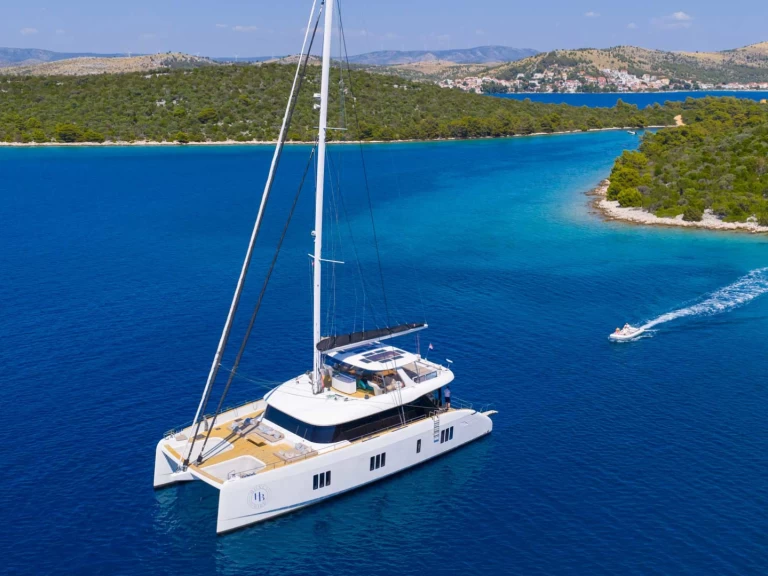 Bareboat Rental Catamaran Sunreef with a boat licence