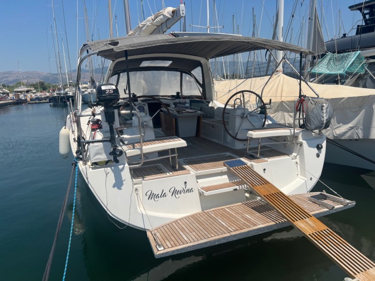 Sailboat rental in Préveza - Bénéteau Oceanis 41.1