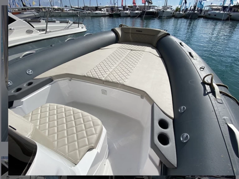 Rent a Salpa SALPA 26 SOLEIL Port Grimaud
