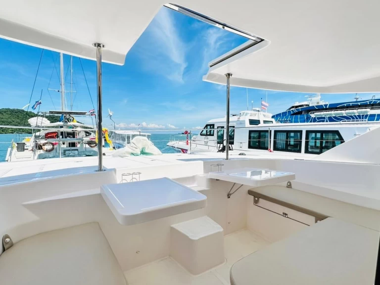 Boat rental Leopard Leopard 51 Powercat in Ao Chalong on Samboat