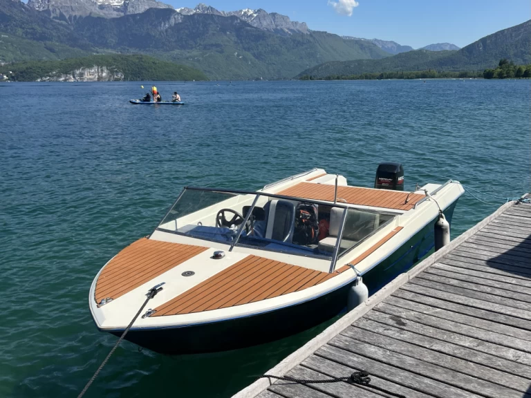 Savoie Marine Etoile Filante in Annecy on SamBoat