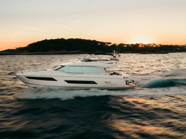 Luxury Yacht for rent Amalfi at the best price