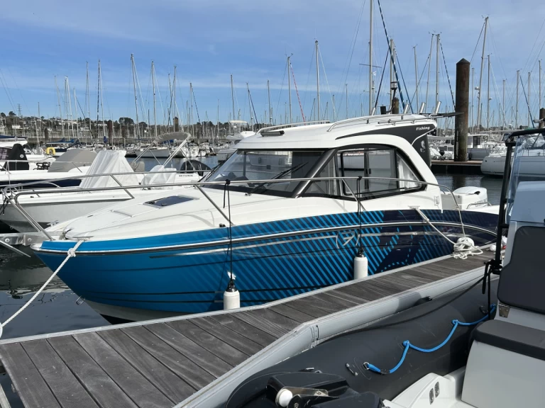 Motorboat rental in Brest - Bénéteau Antares 7