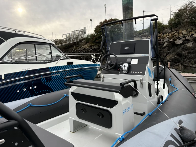 Zodiac ZODIAC PRO 6.5 charter bareboat or captained in  Brest