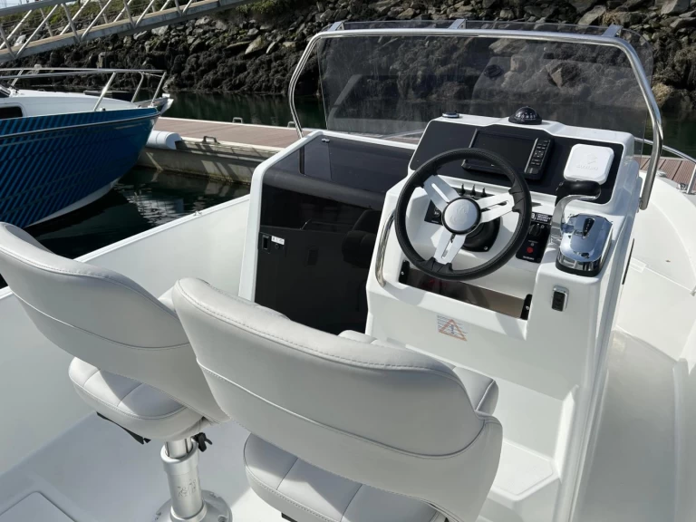 Motorboat rental in Port du Moulin Blanc - Bénéteau Flyer 6 SPACEdeck