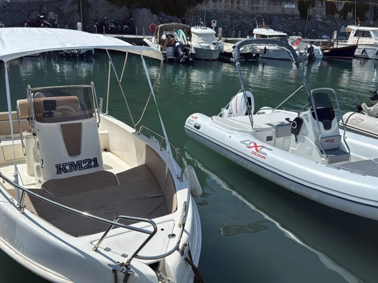Motorboat for rent Celle Ligure at the best price