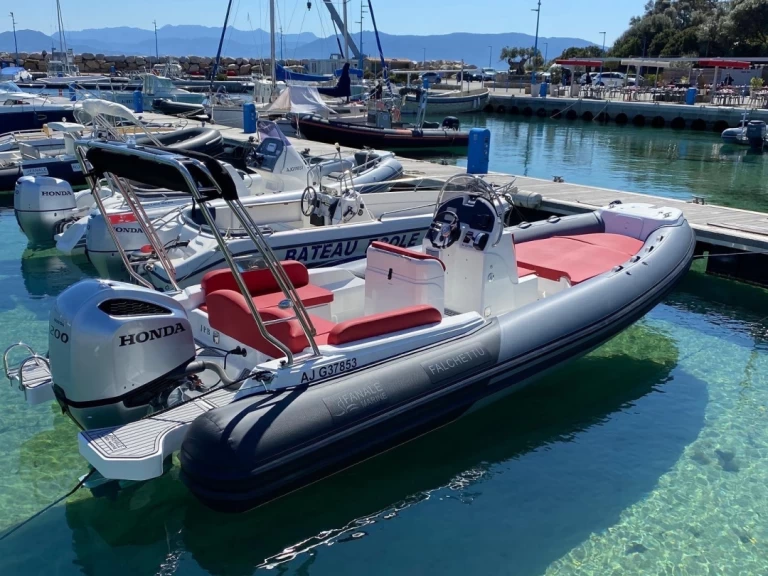 Boat rental Fanale marine  FANALE 700 FALCHETTU in Porto Pollo on Samboat