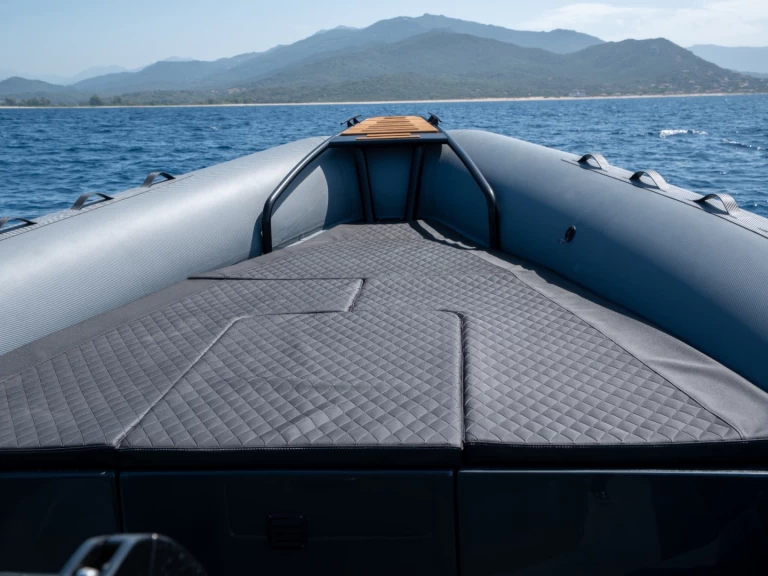 Boat rental U FANALE LIBECCIU 1000 in Porto Pollo on Samboat