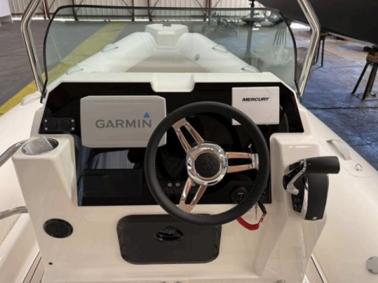Yacht charter Port Grimaud cheap Medline 7.5