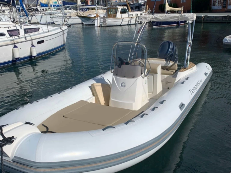 Capelli Tempest 650 in Port Grimaud on SamBoat