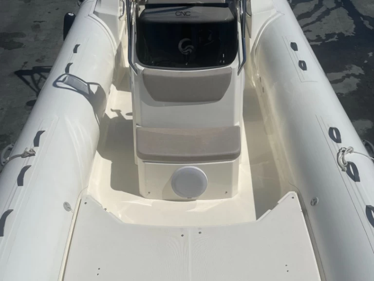 Boat rental Capelli CAPELLI 700 TEMPEST OPEN in Port Grimaud on Samboat
